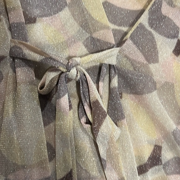 New York and Company top - Picture 5 of 5